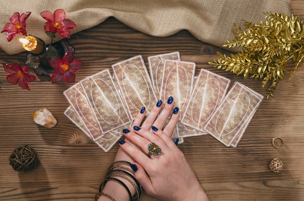 Choosing Your First Tarot Deck A Beginners Guide To Finding The