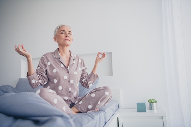 The Art of Self-Nurturing: Cultivating an Evening Practice by Kelley Grimes, MSW | #AspireMag 